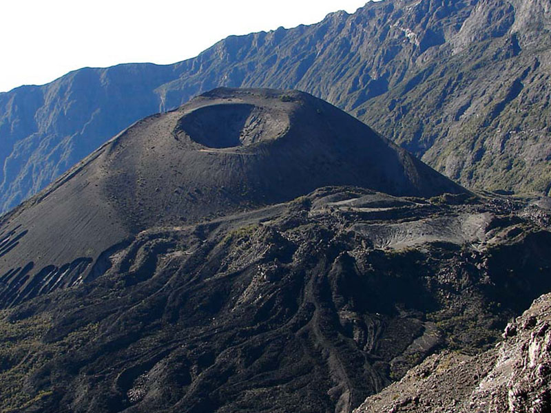  Mount Meru Climbing
